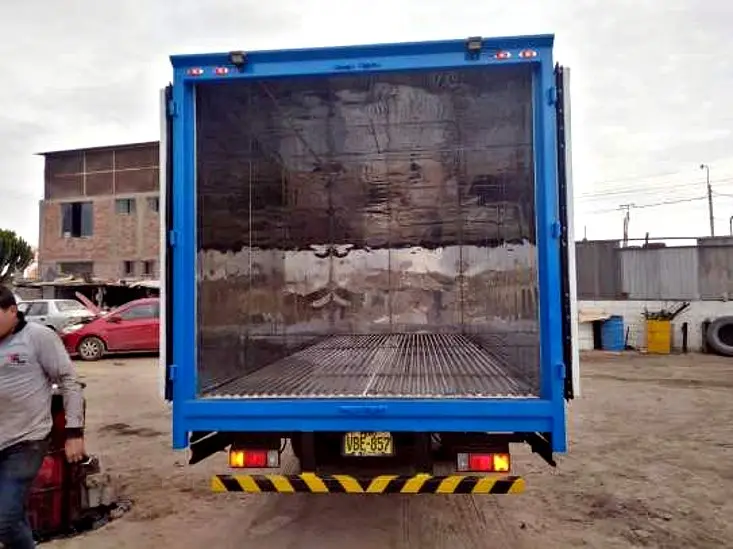 Furgón frigorífico fabricado por C&C Aranda